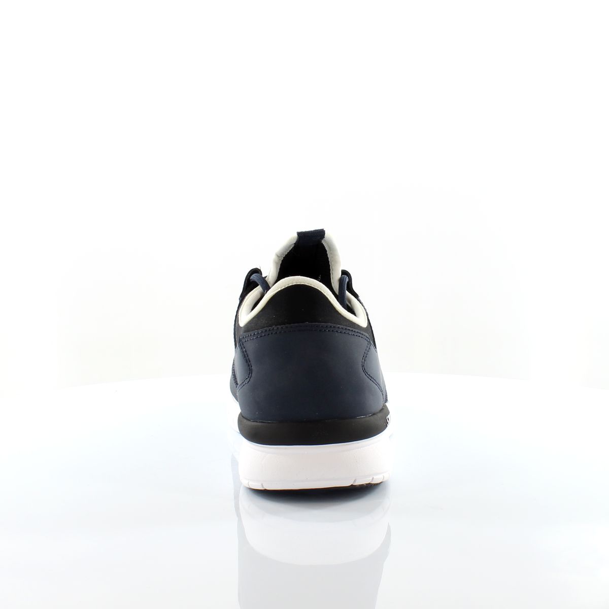 Moderne Laufschuhe aus Textil