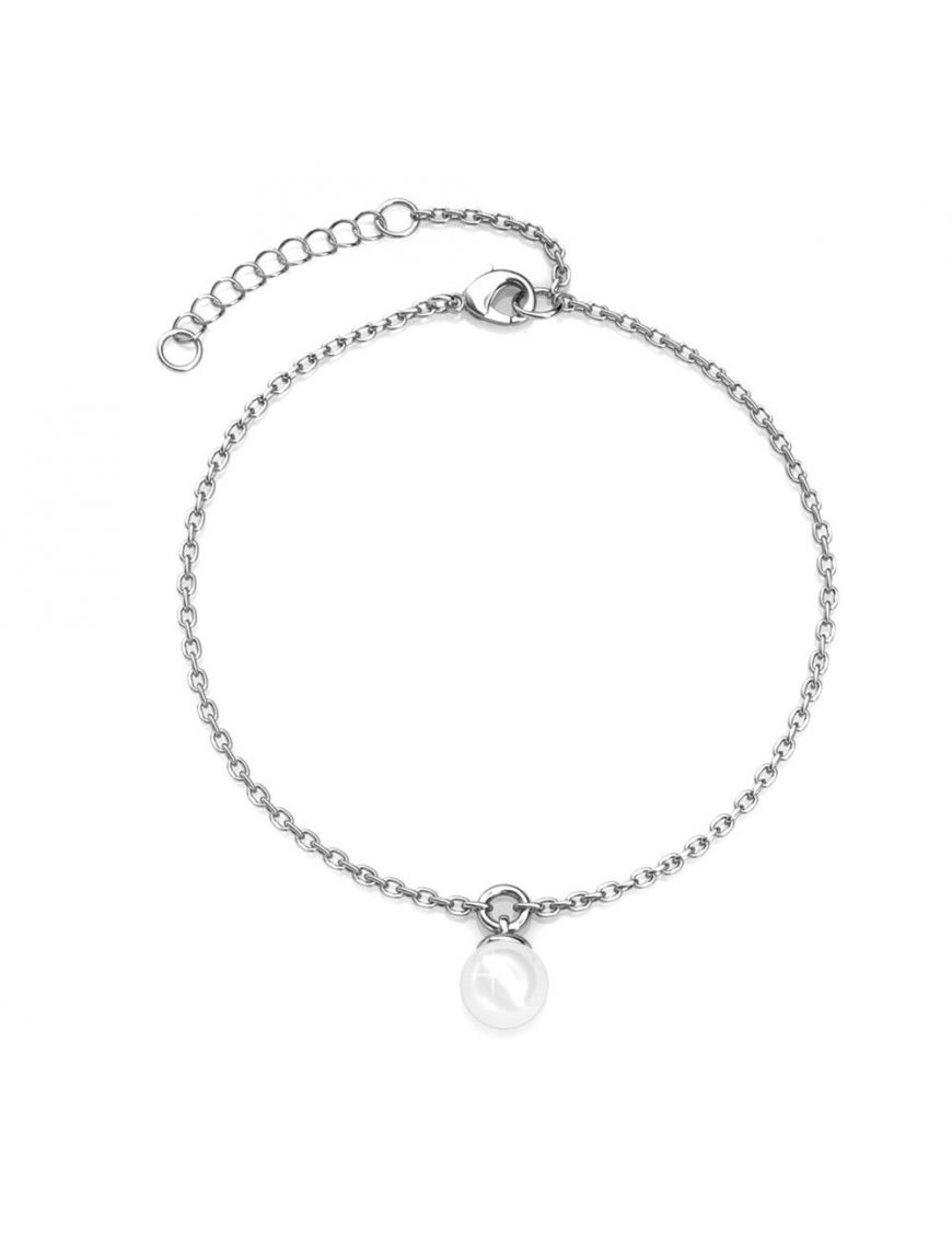 Elegantes Perlenschmuck-Set mit Kreuzmotiv