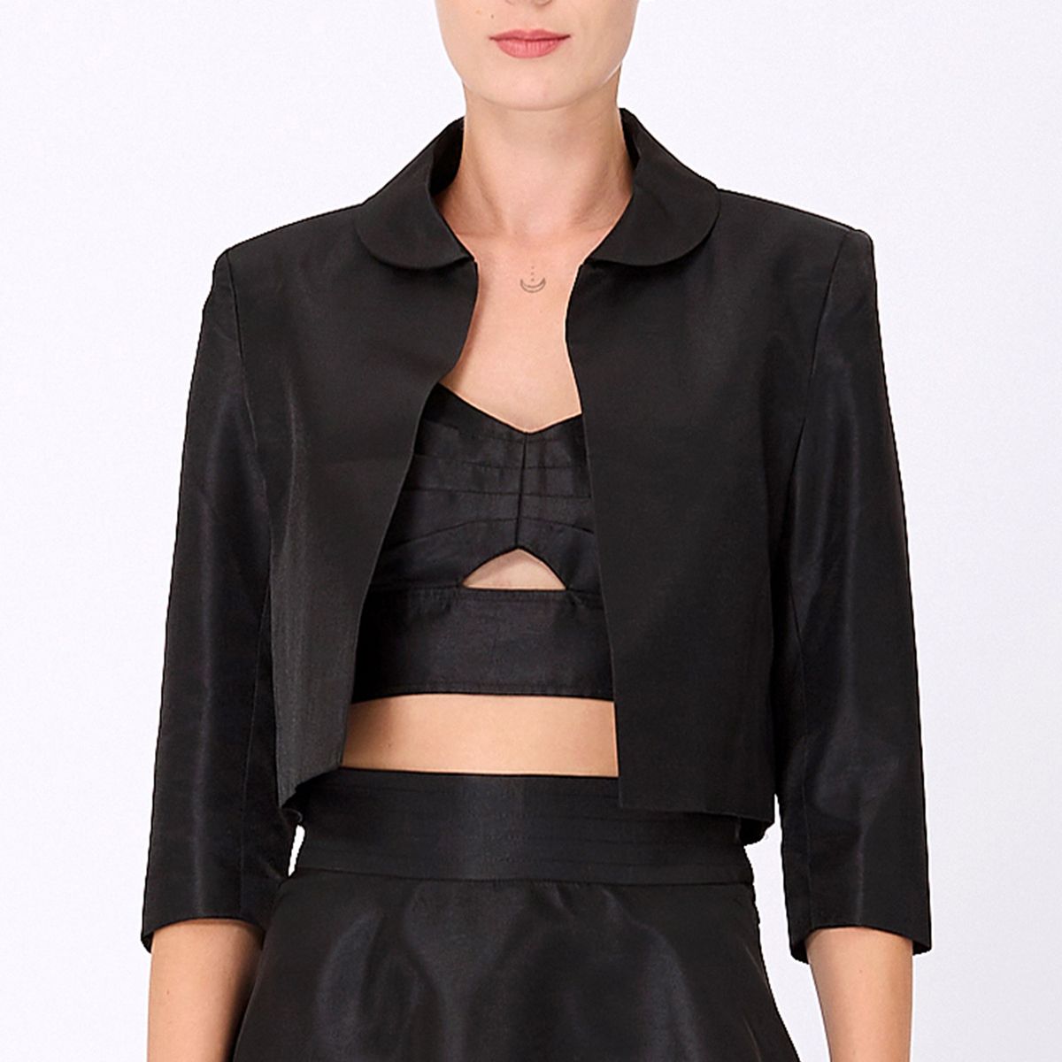 Kurze Bolero-Jacke mit Kragen