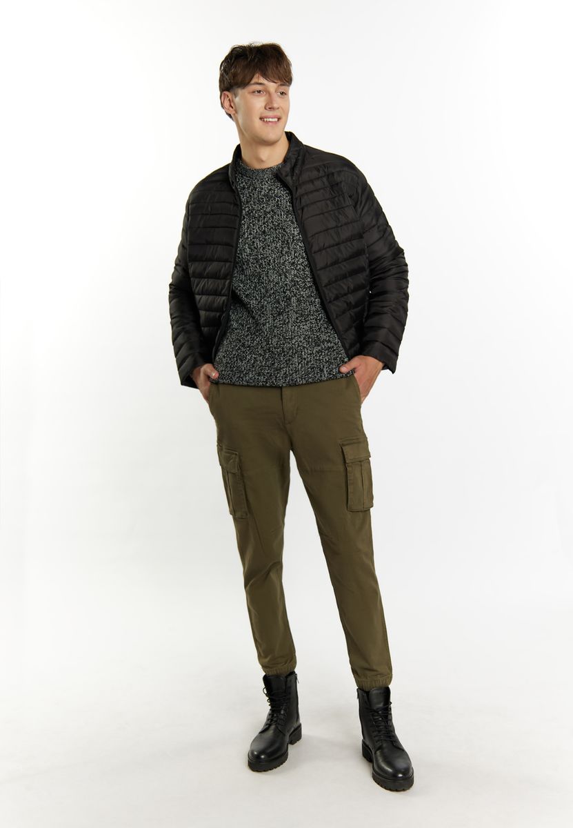 Leichte Steppjacke mit Stehkragen