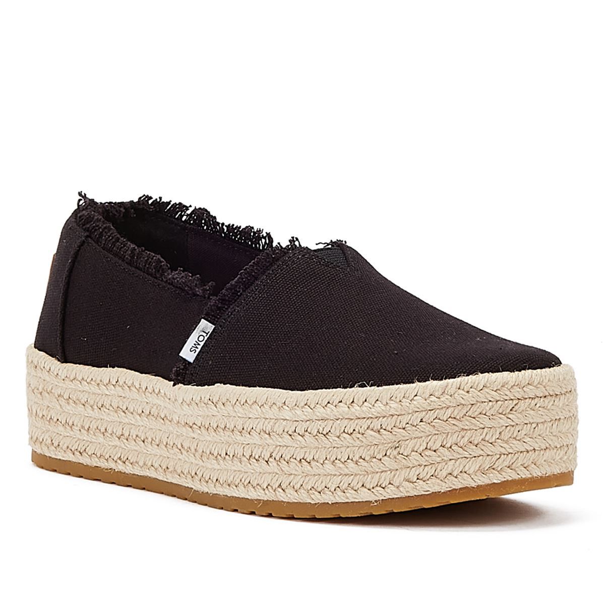 Plateau-Espadrilles mit ausgefranstem Rand