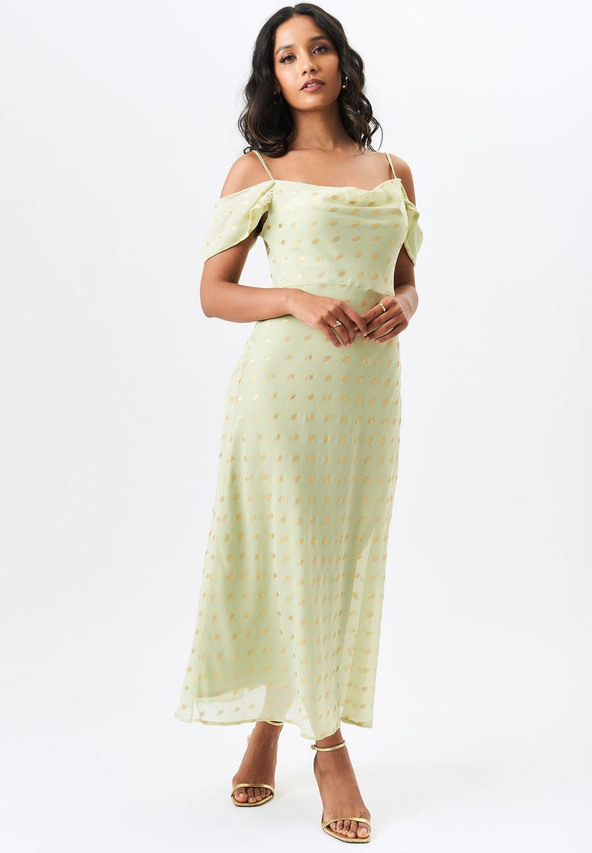 Elegantes schulterfreies Maxikleid mit Wasserfallausschnitt