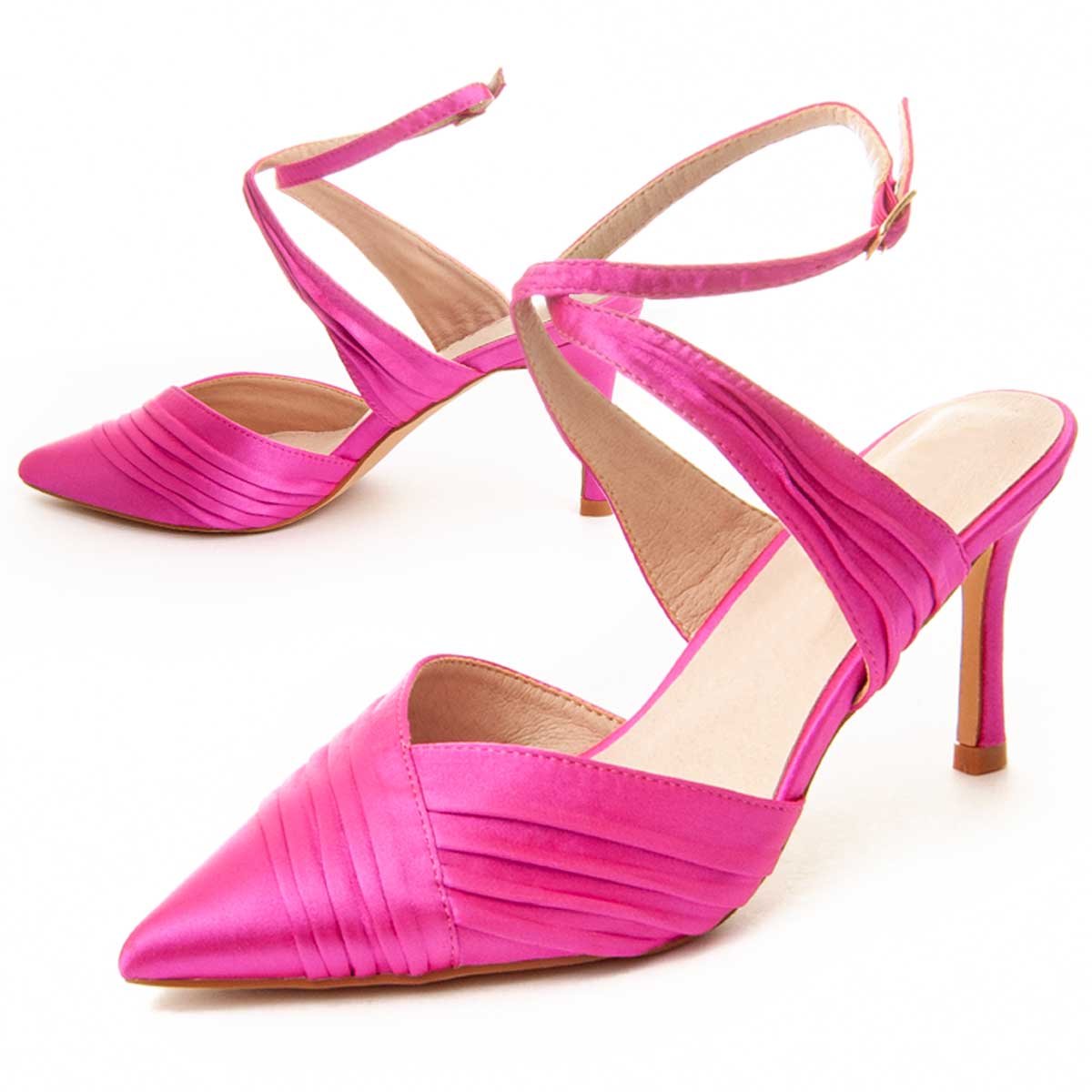 Raffinierte Satin-Pumps mit Riemchen