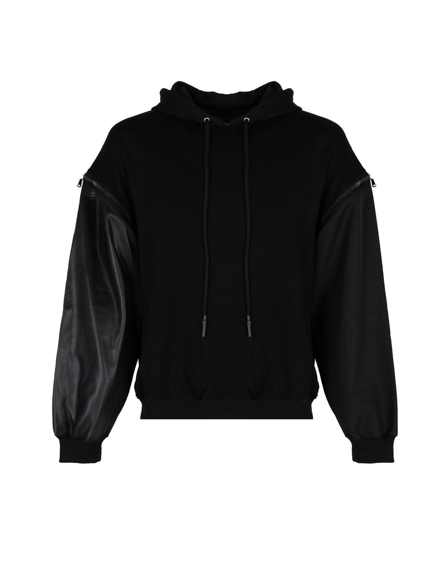 Schwarzer Kapuzenpullover mit abnehmbaren Ärmeln