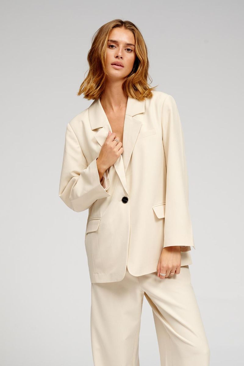 Übergroßer beiger Blazer mit einem Knopf