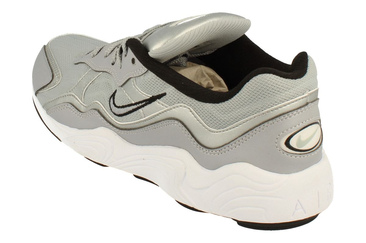 Retro-Laufschuh-Inspirierte Sneaker