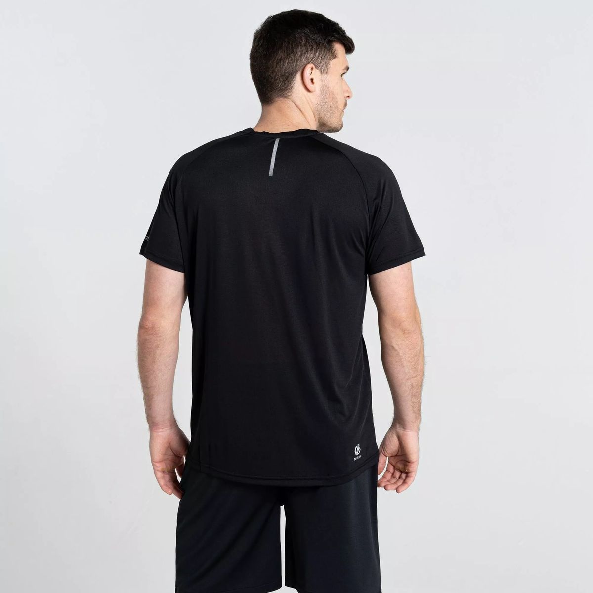 Leichtes Accelerate Performance-T-Shirt