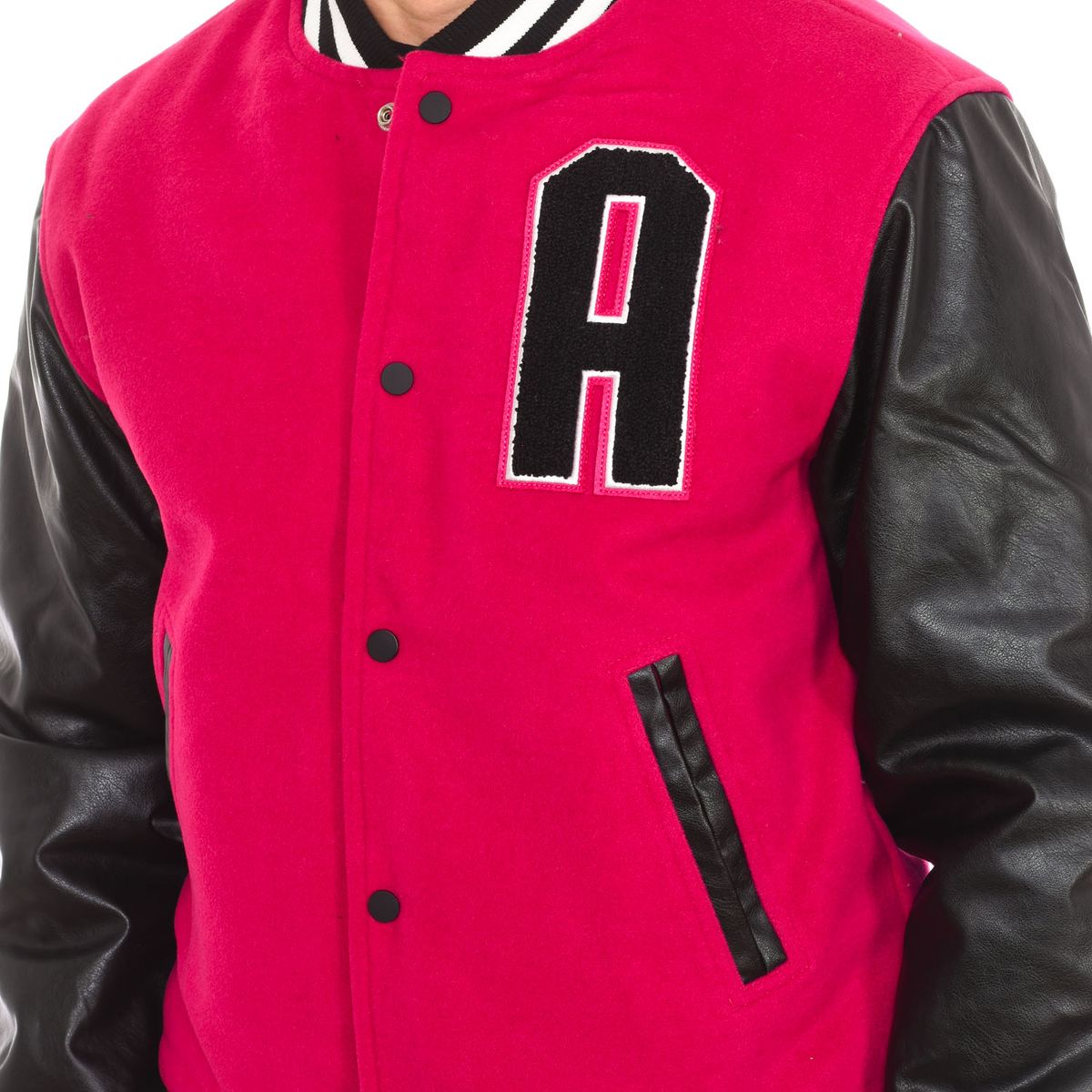 Klassische Collegejacke mit Patch