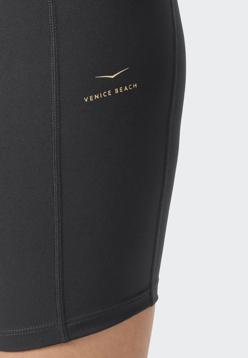 Hochtaillierte Performance Radshorts