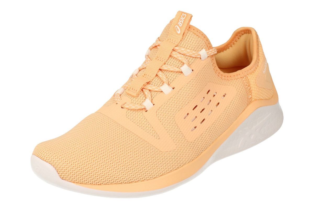 Pfirsichfarbene leichte Laufschuhe