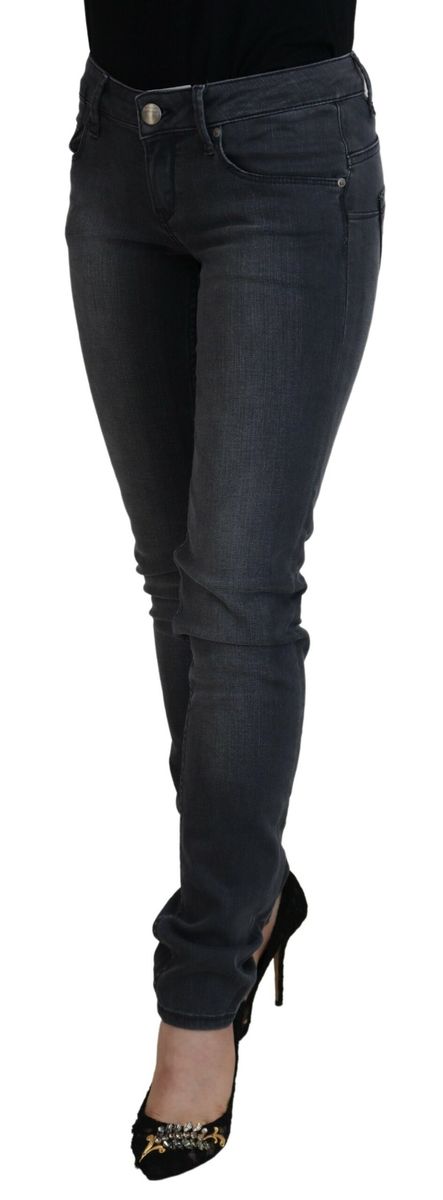 Schmale Hüftjeans aus Denim