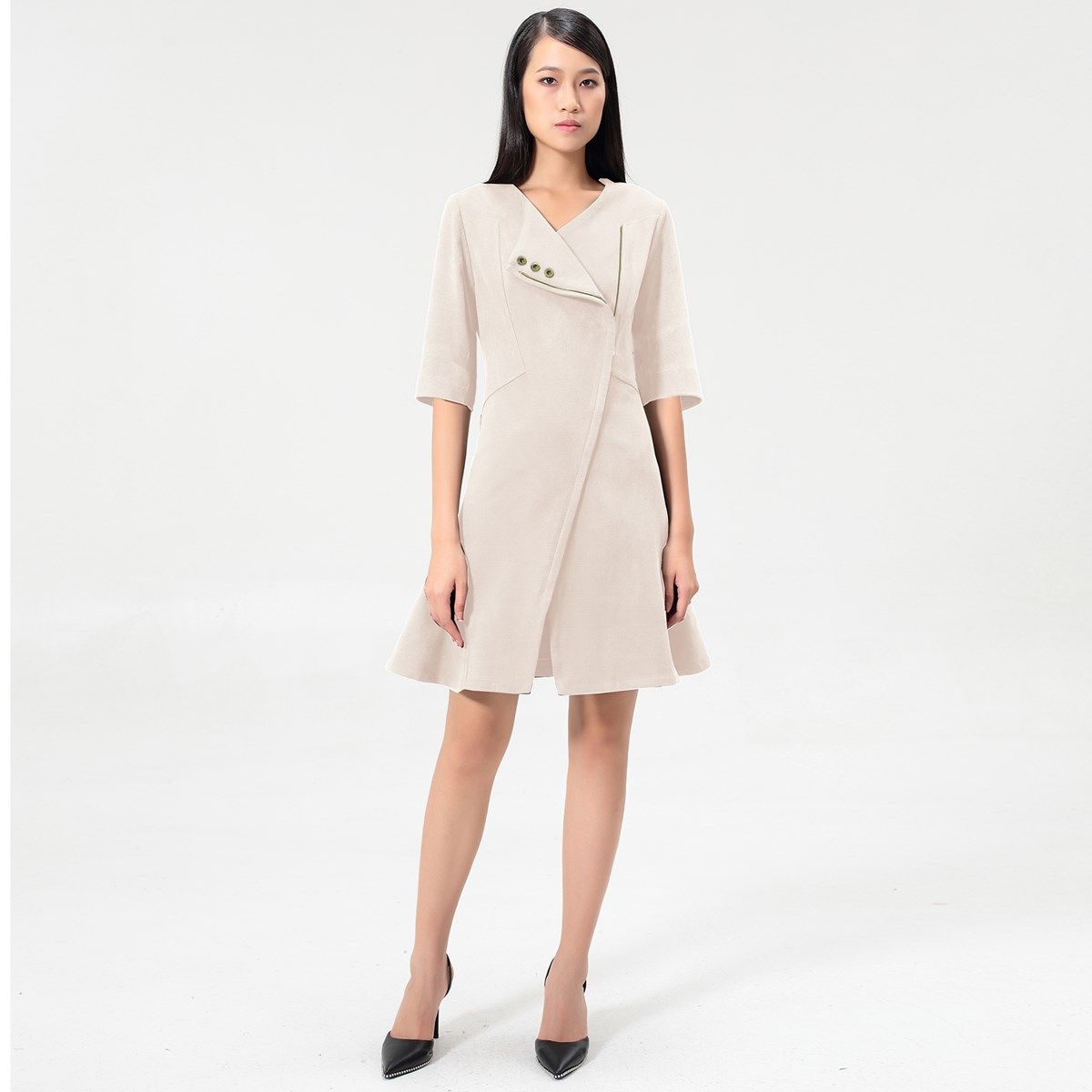 Ausgestelltes Skaterkleid mit Wickeloptik