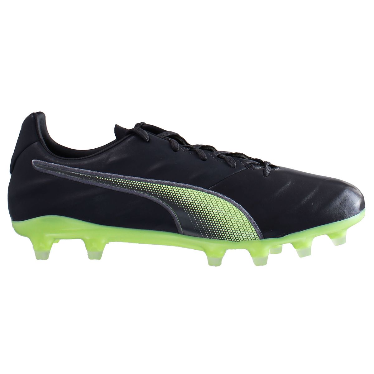 Schwarze Fußballschuhe aus Leder