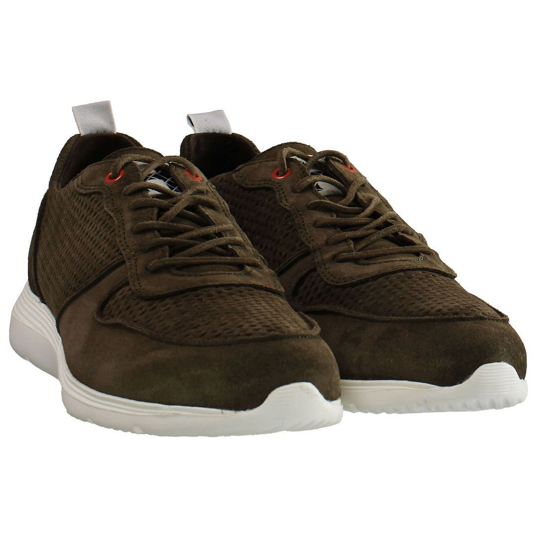 Leichte perforierte Wildleder-Sneaker