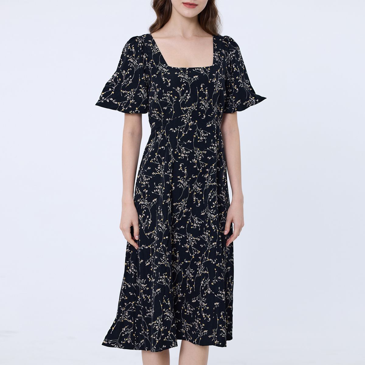 Elegantes Midikleid mit Karree-Ausschnitt
