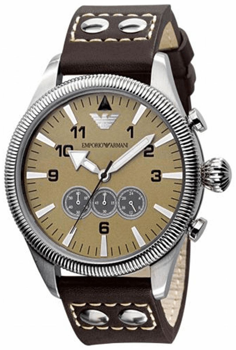 Klassische Herrenuhr im Fliegerstil