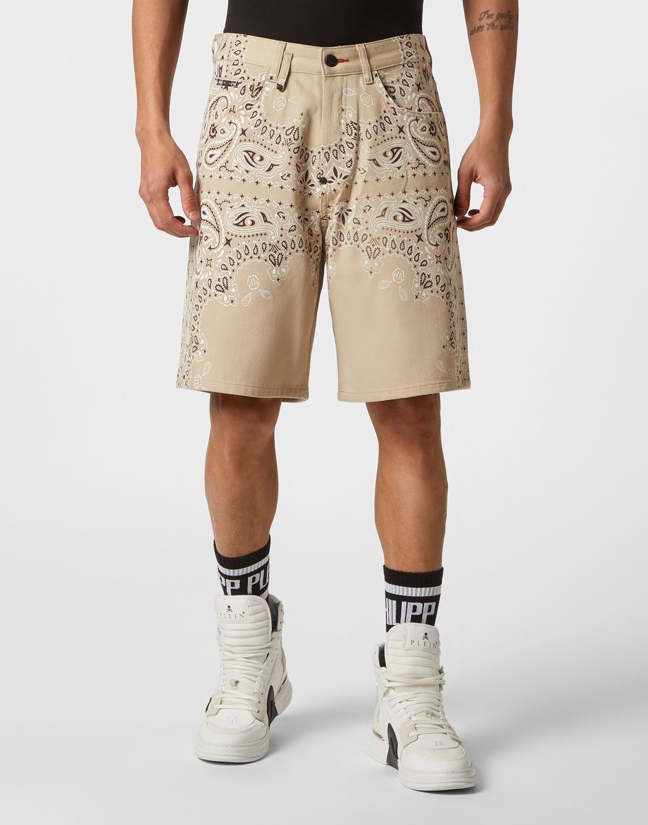 Denim Bermuda Shorts mit Paisley-Print