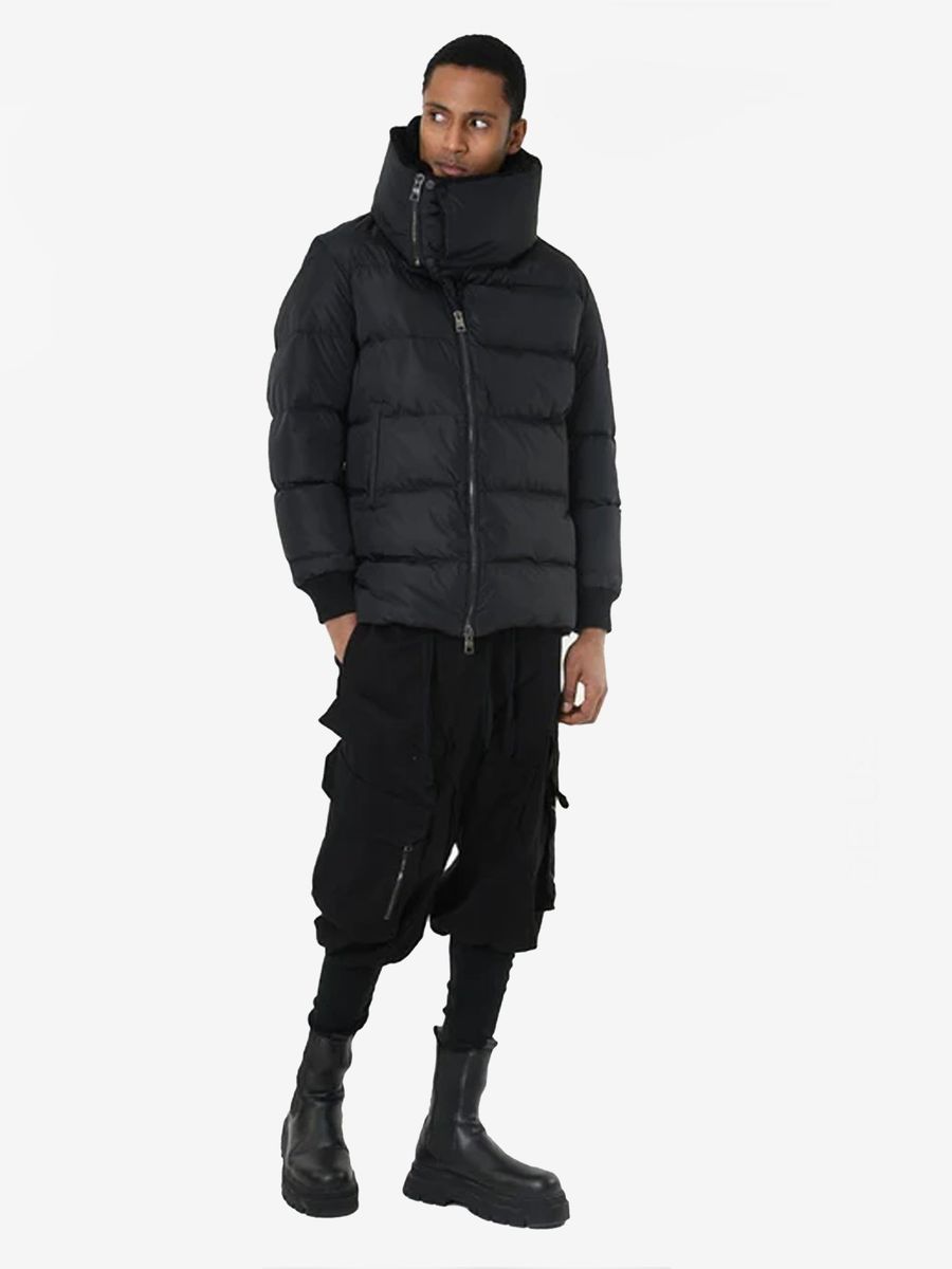 Gesteppte Pufferjacke mit hohem Kragen
