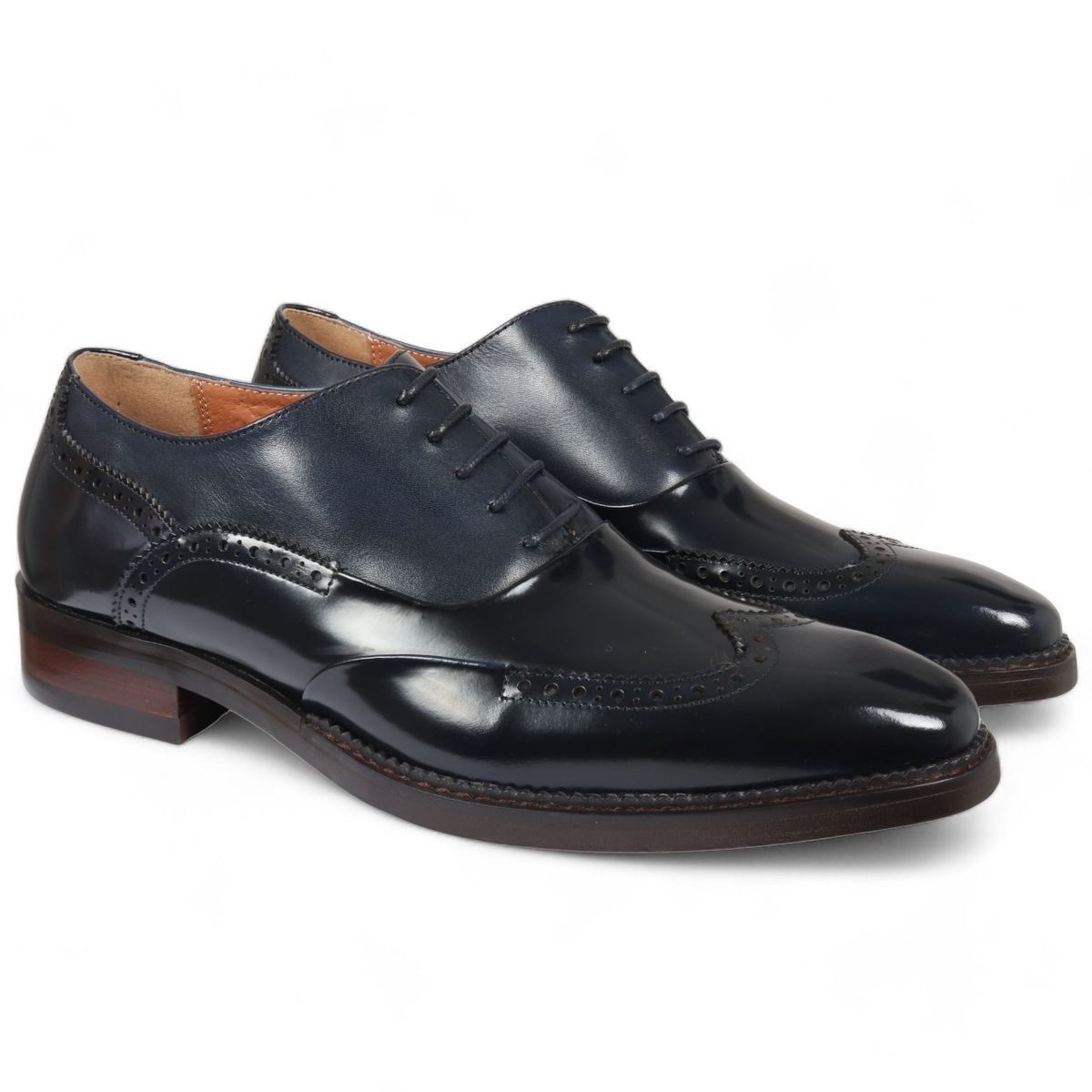 Elegante zweifarbige Lackleder-Brogues