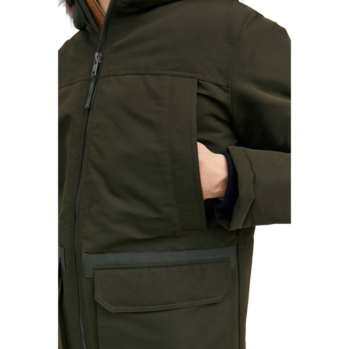 Schwerer Parka mit Kunstfellkapuze