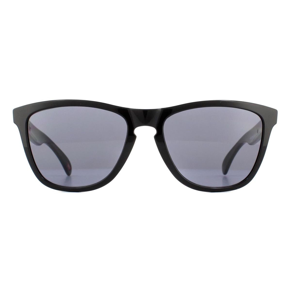 Klassische Sonnenbrille mit schwarzem, quadratischem Rahmen