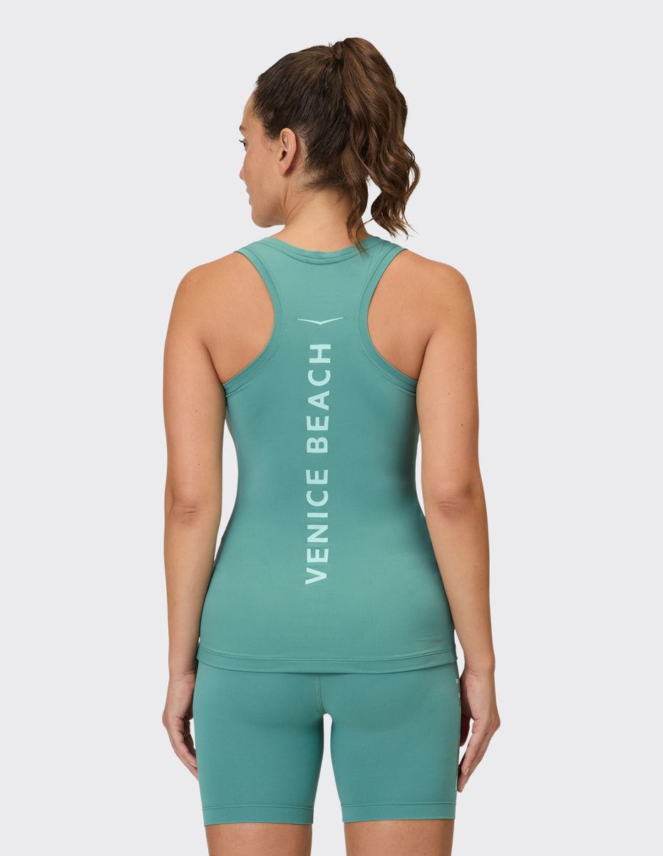 Enges aktives Tanktop für Damen