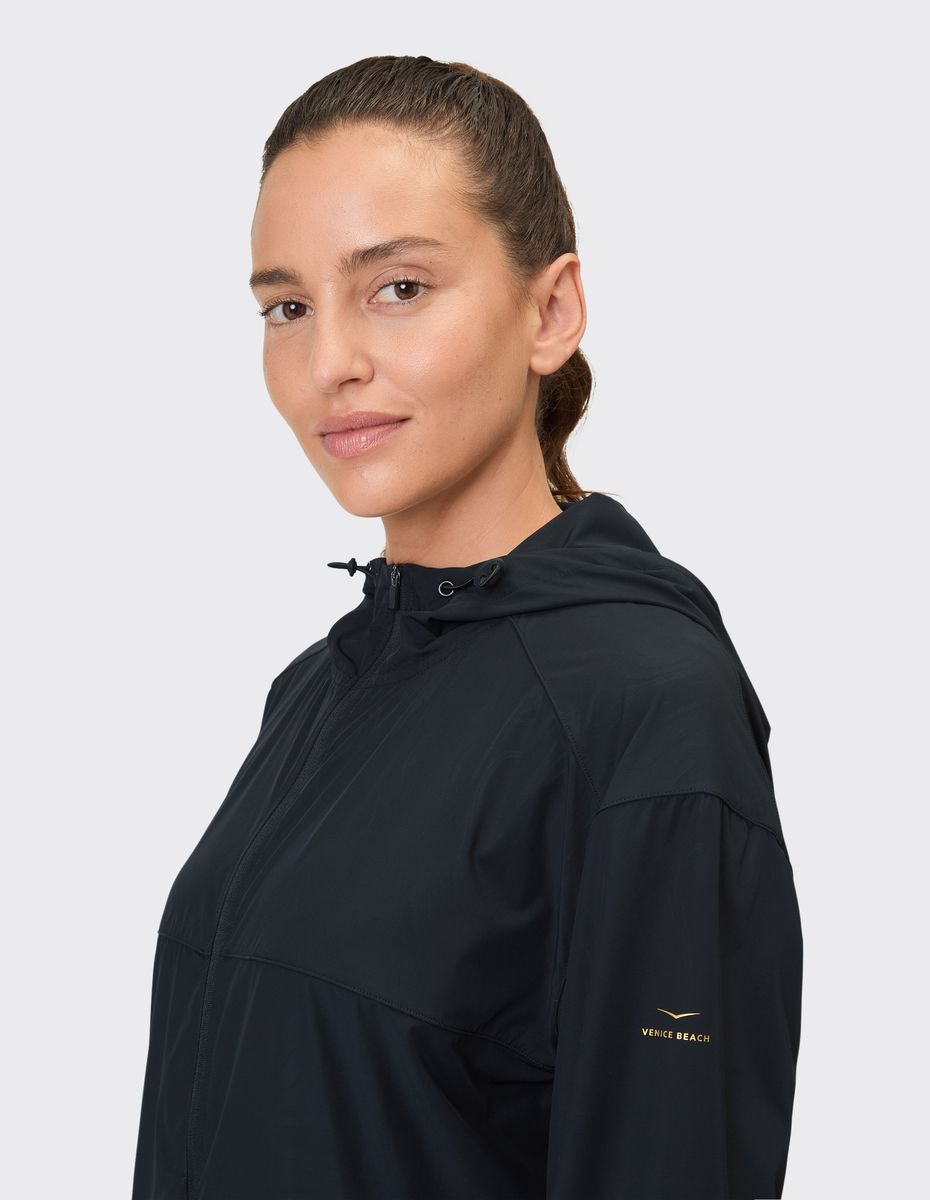 Trainingsjacke mit Kapuze und Reißverschluss