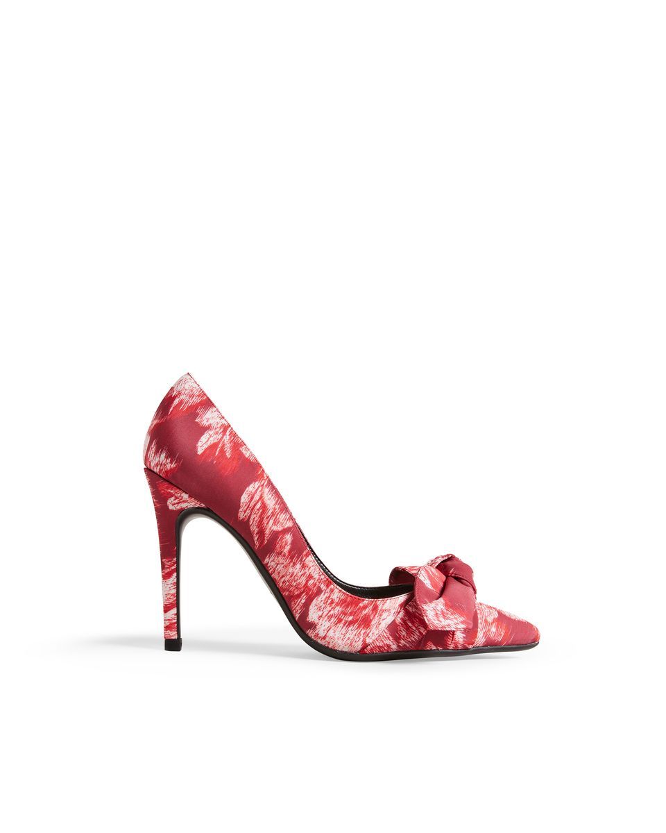 Pumps mit Blumenmuster und Schleife