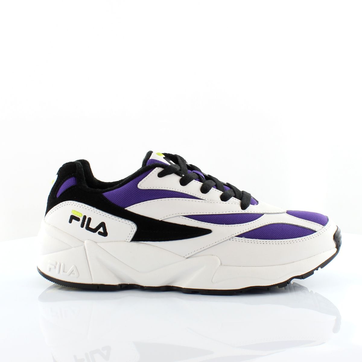 Retro-inspirierter, klobiger Sportschuh