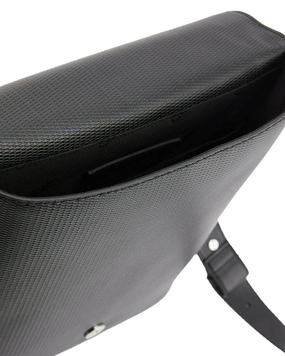 Strukturierte Crossbody-Umhängetasche