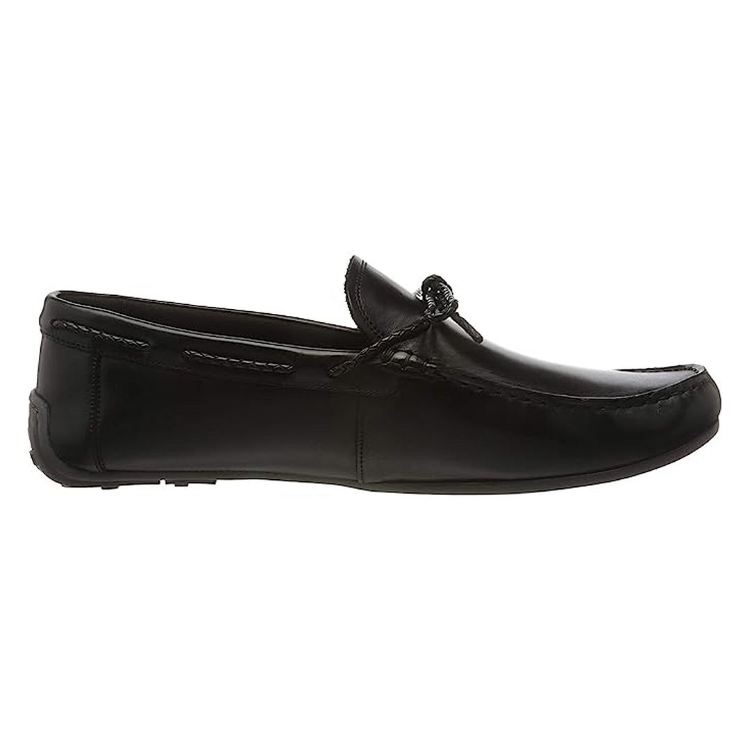Klassischer schwarzer Leder Bootsschuh