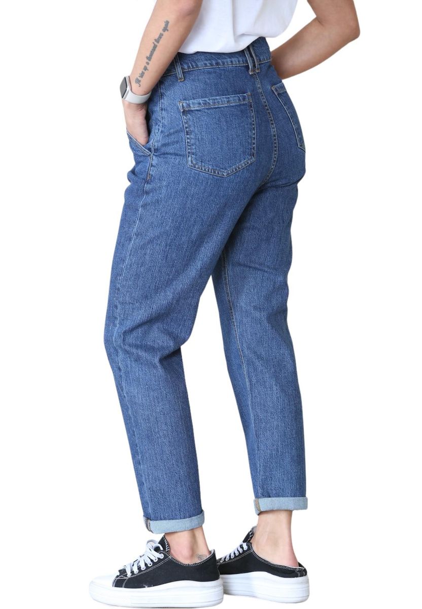 High-Waist Boyfriend-Jeans mit Falten