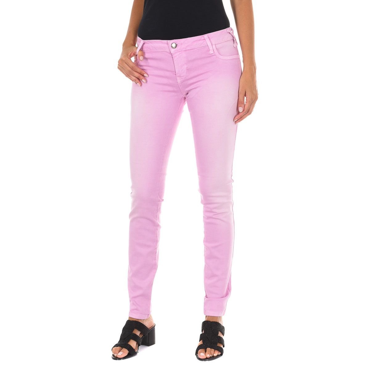 Schmal geschnittene farbige Denim Jeans