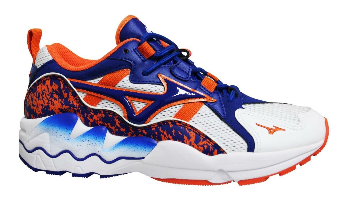 Retro Wave Rider Sneaker