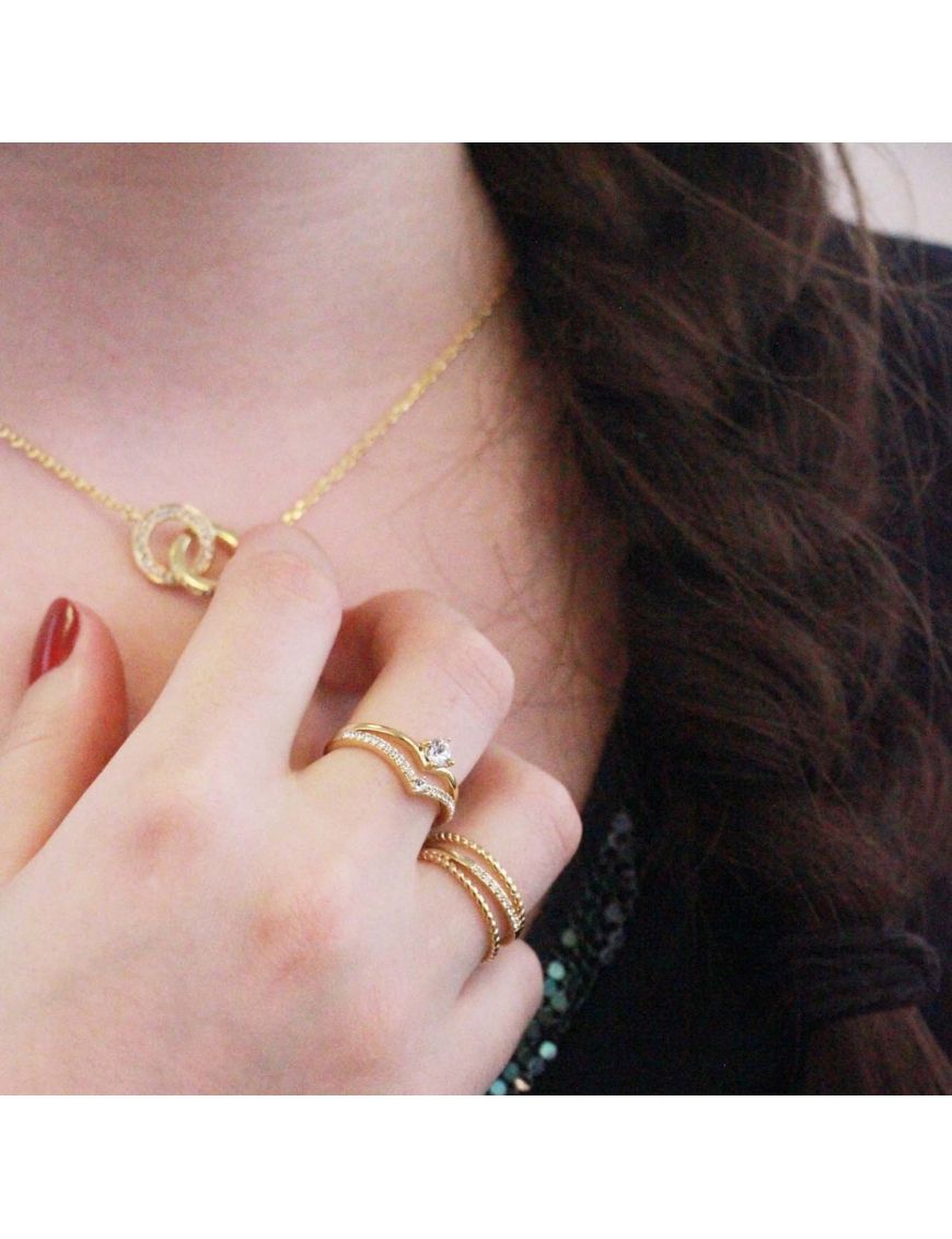 Verdrehter Dreifachring mit Kristallen