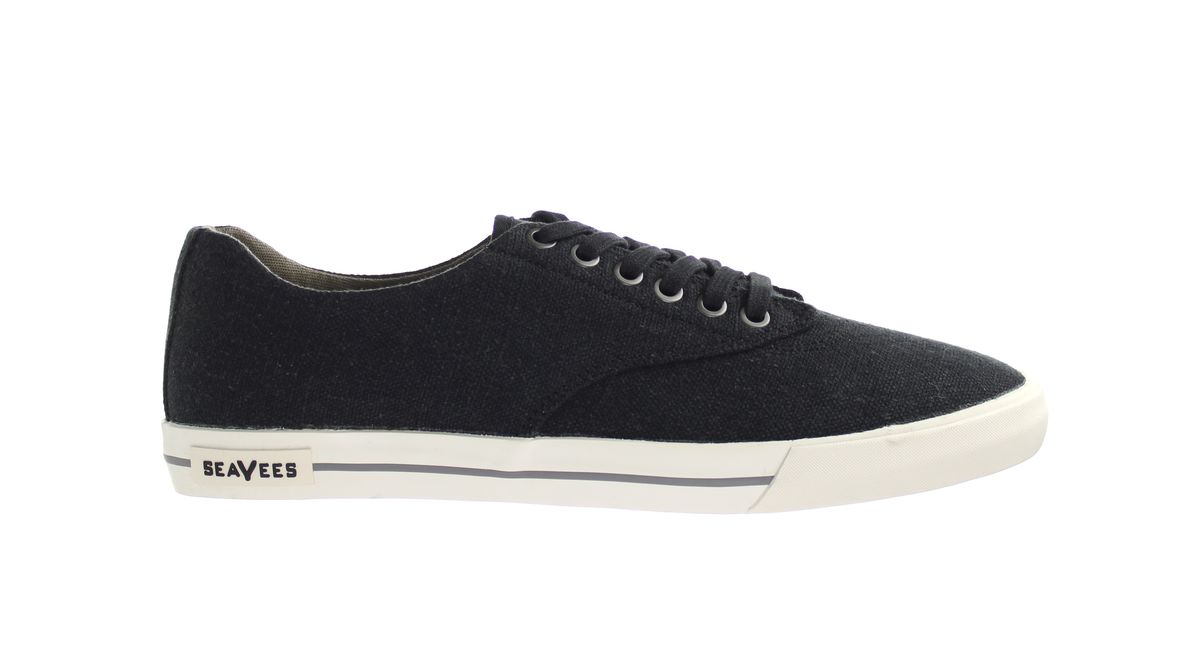 Klassische schwarze Segeltuch-Plimsoll-Sneakers
