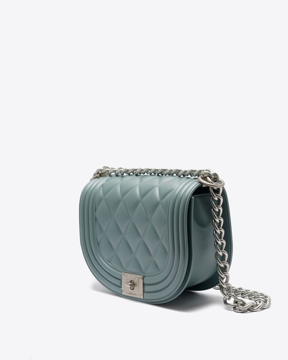 Gesteppte Klappenhandtasche mit Kettenriemen