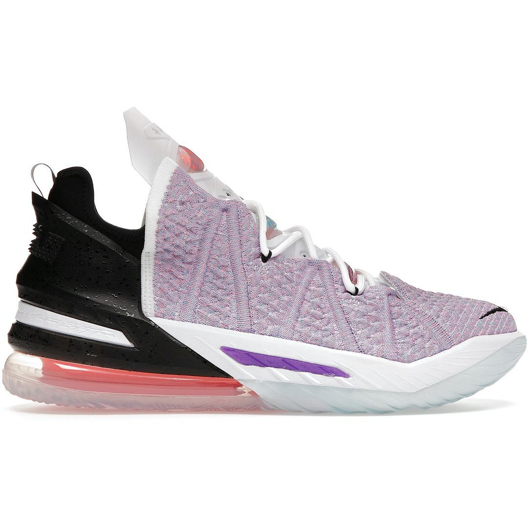 LeBron XVIII Basketballschuh