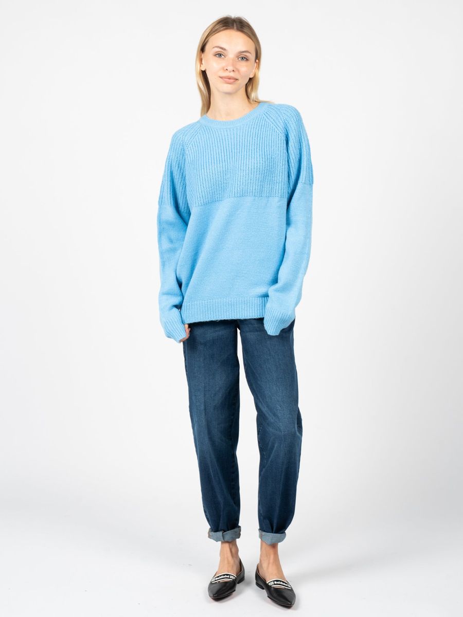 Strukturierter zweifarbiger Strickpullover