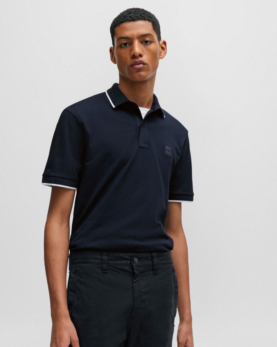 Klassisch geschnittenes Poloshirt mit Kragen