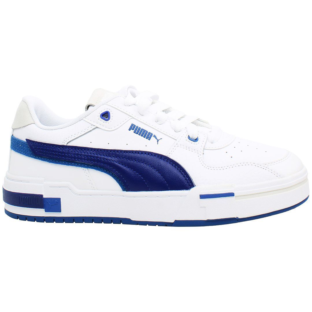 Retro inspirierte flache Sneaker