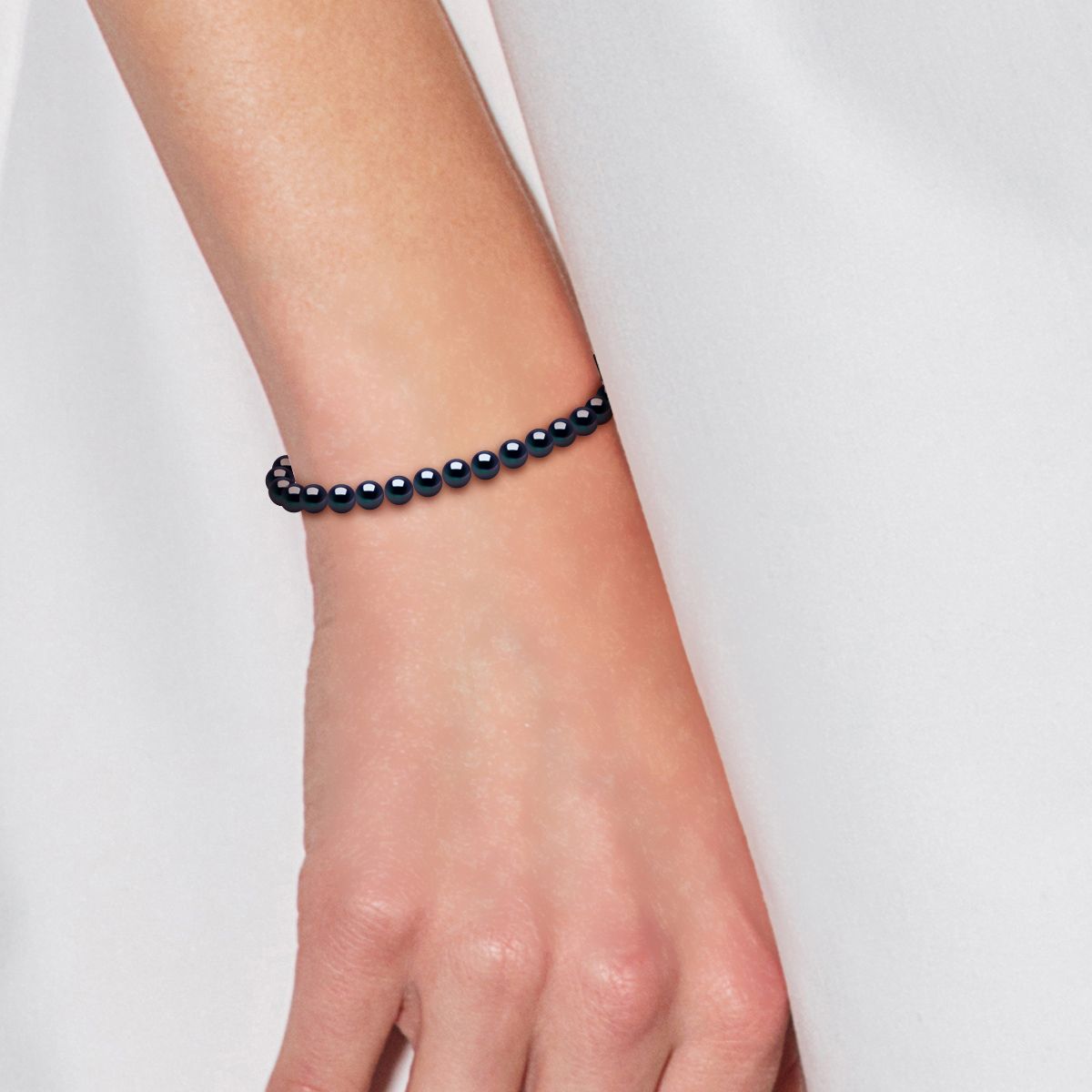 Elegantes Süßwasserperlen-Armband