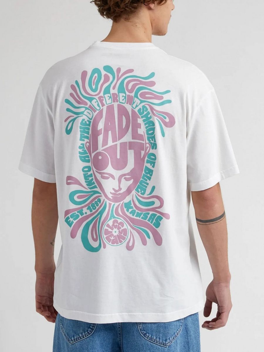 Lockeres T-Shirt mit psychedelischer Grafik