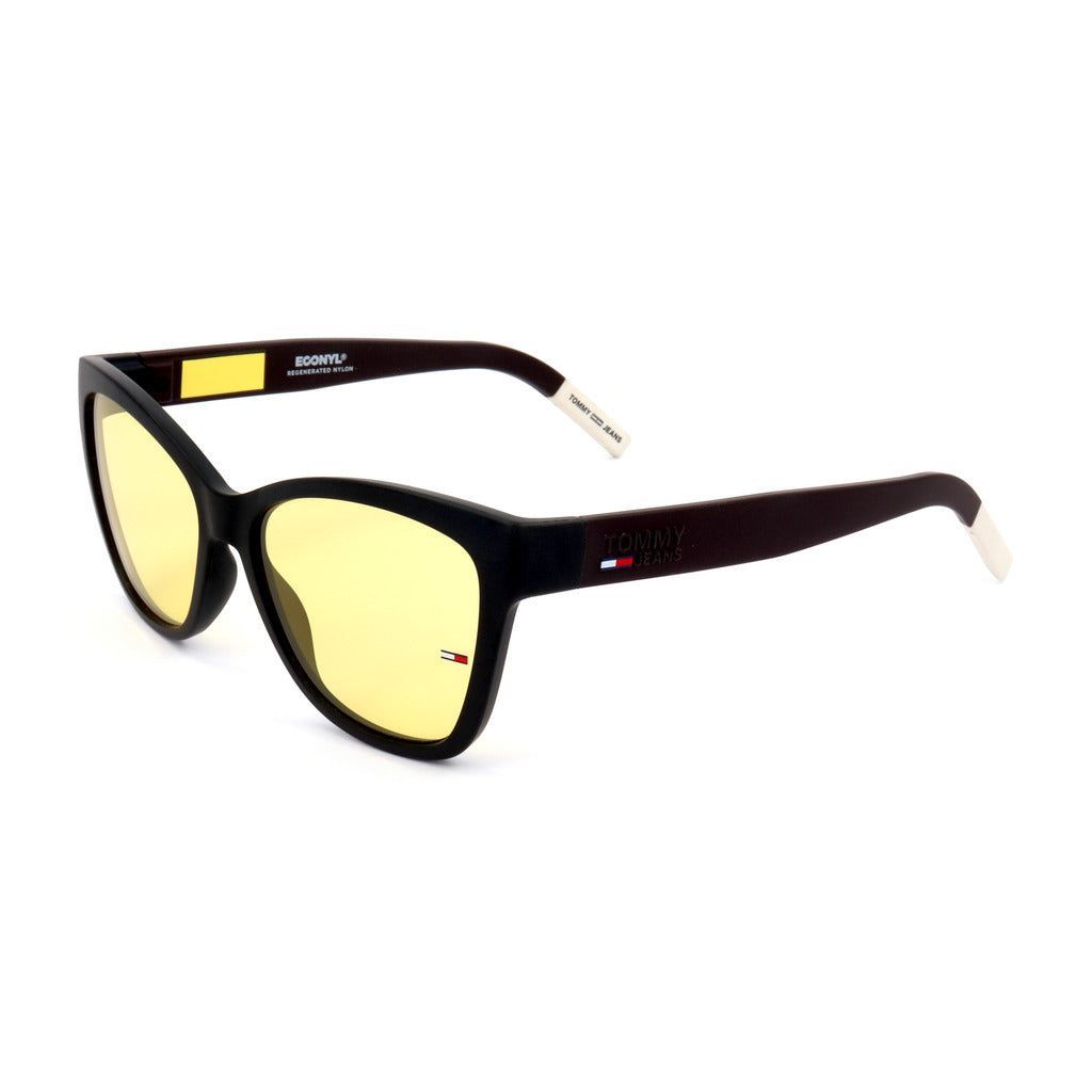 Sonnenbrille mit quadratischem Rahmen
