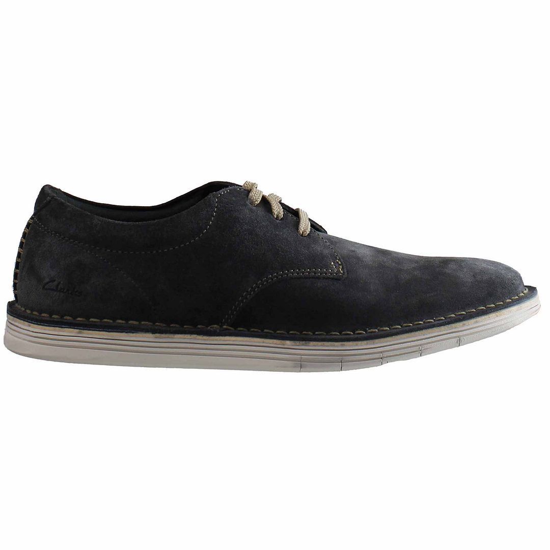 Klassischer Derby-Schuh aus Wildleder