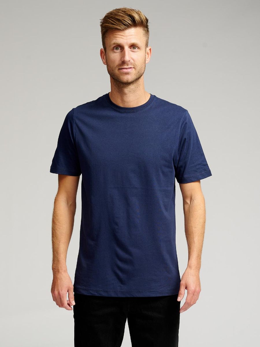 Basic T-Shirt mit Rundhalsausschnitt