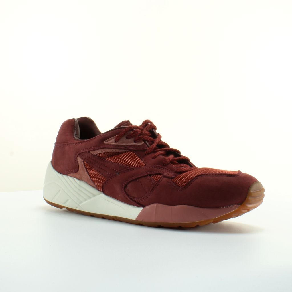 Retro Trinomic Runner Sneaker