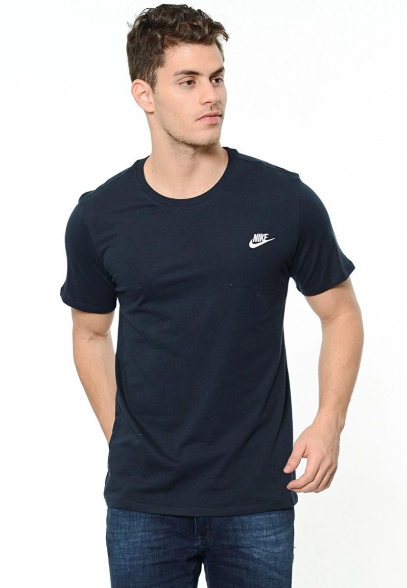Klassisches T-Shirt mit gesticktem Logo