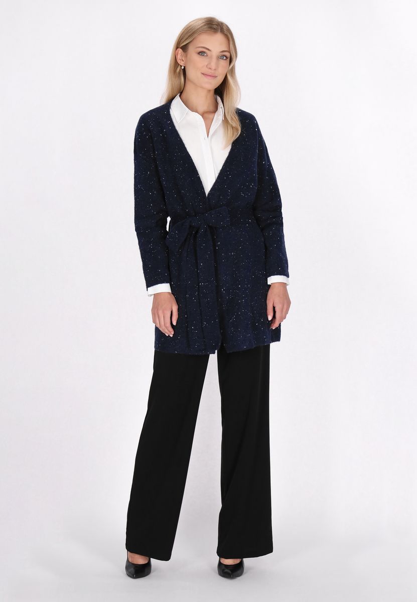 Strukturierte Zopfstrickjacke im Lady-Stil