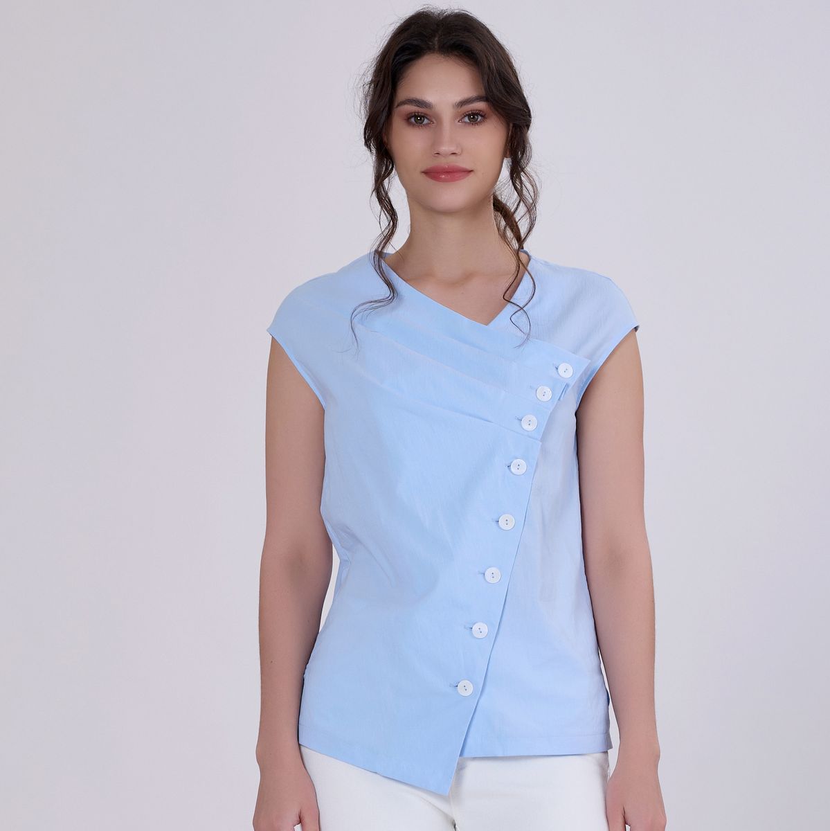 Asymmetrisches, zweireihiges, ärmelloses Top